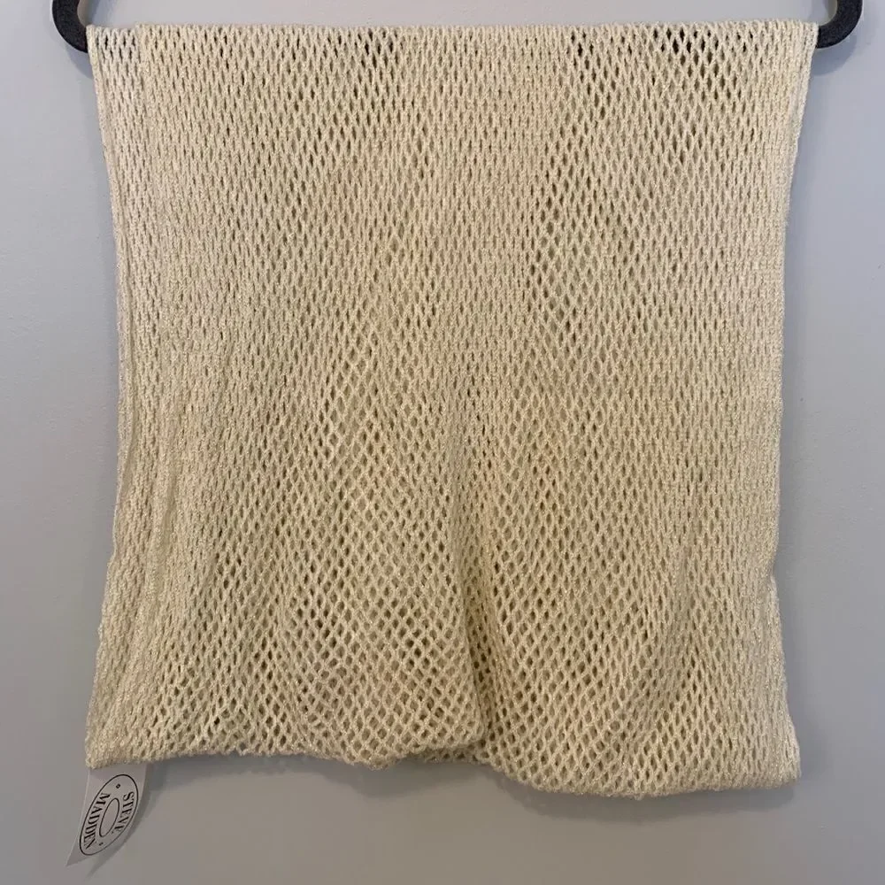 Steven Madden Infinite Scarf